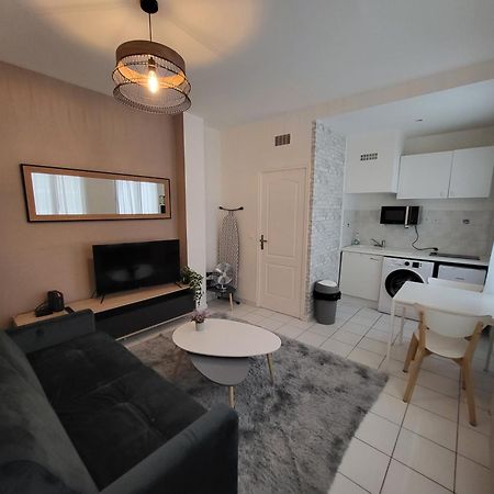 Appartement Spacieux 28M2 Avec Chambre Separee Иси-ле-Мулино Екстериор снимка