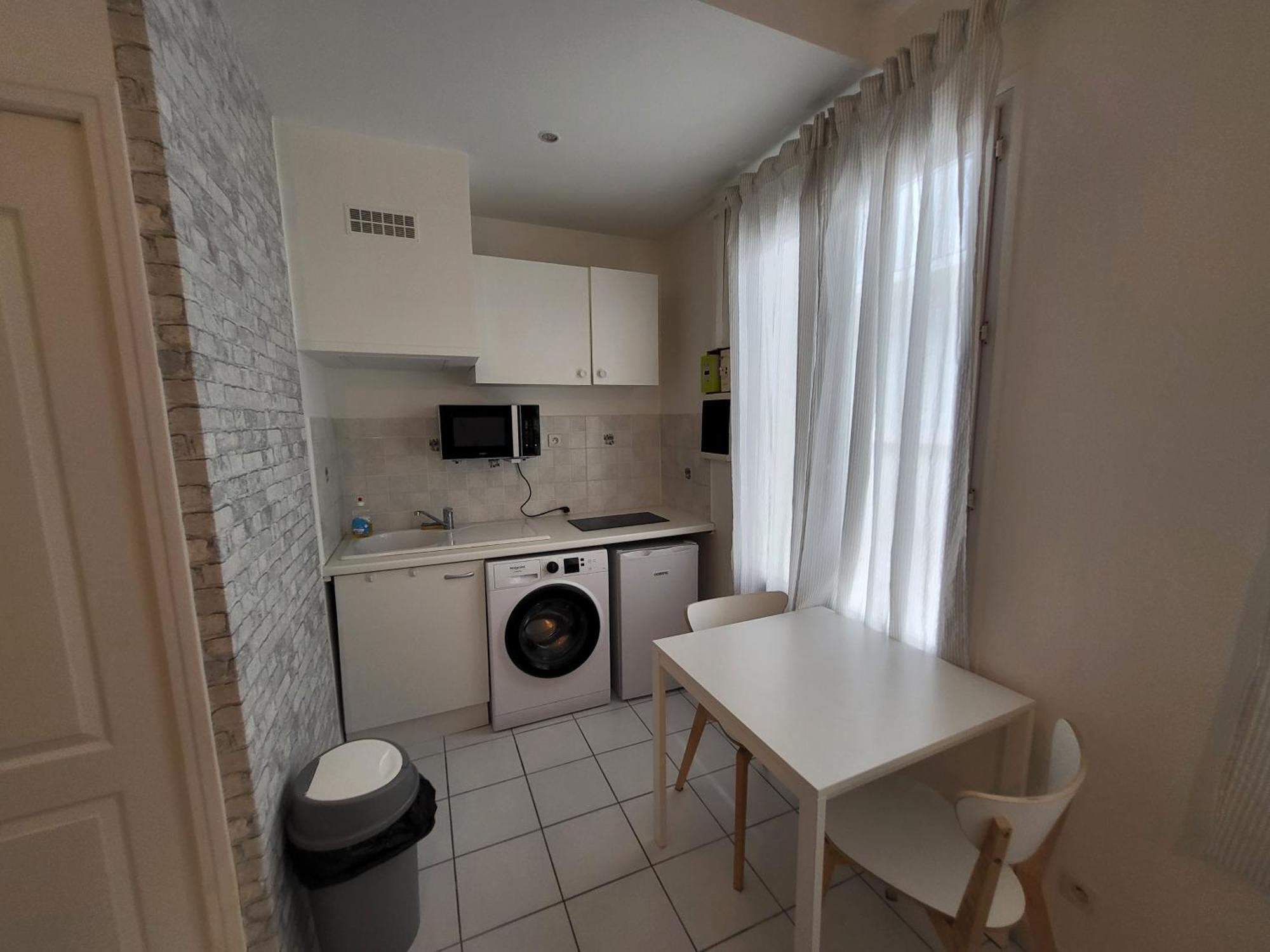 Appartement Spacieux 28M2 Avec Chambre Separee Иси-ле-Мулино Екстериор снимка