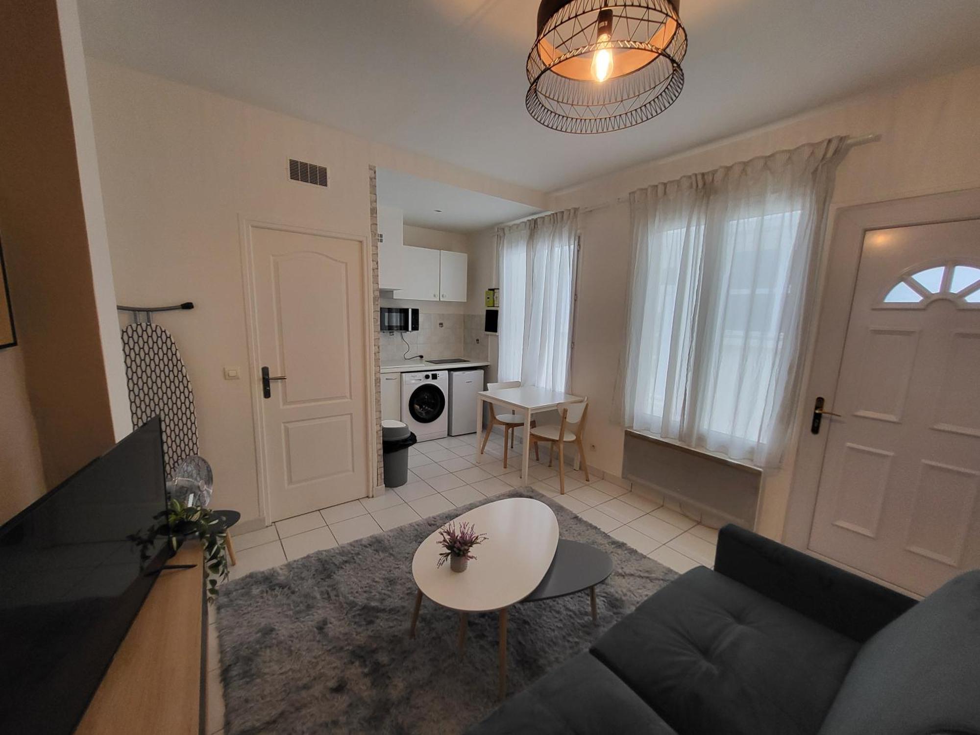 Appartement Spacieux 28M2 Avec Chambre Separee Иси-ле-Мулино Екстериор снимка